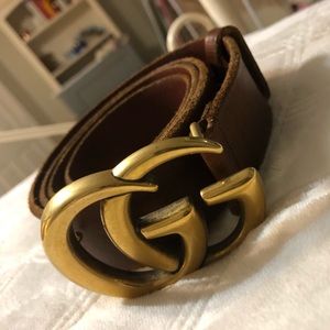 Gucci leather belt with double G buckle